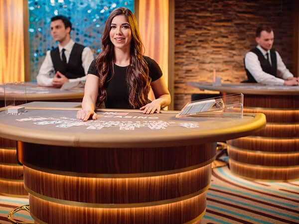 Tauchen Sie ein in die faszinierende Atmosphäre eines echten Casinos